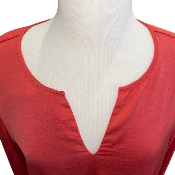 Soft Surroundings Women's Top Size M Red Long Sleeve V Neck Comfort Hi Low Hem - Picture 3 of 8